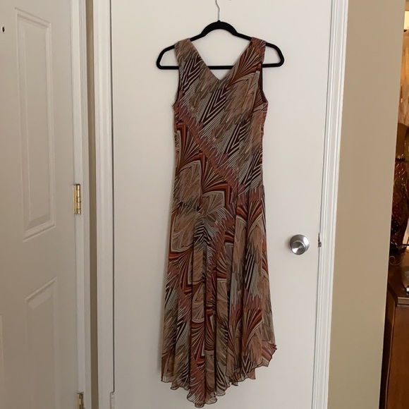 CHRIS McLAUGHLIN Size 10 asymmetrical dress - Picture 2 of 5
